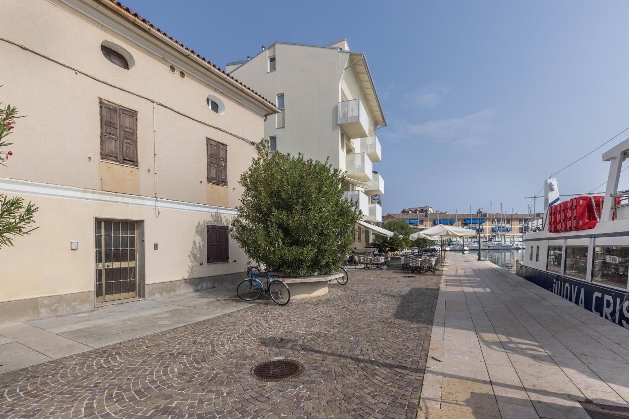 Appartamento Al Porticciolo Grado Esterno foto